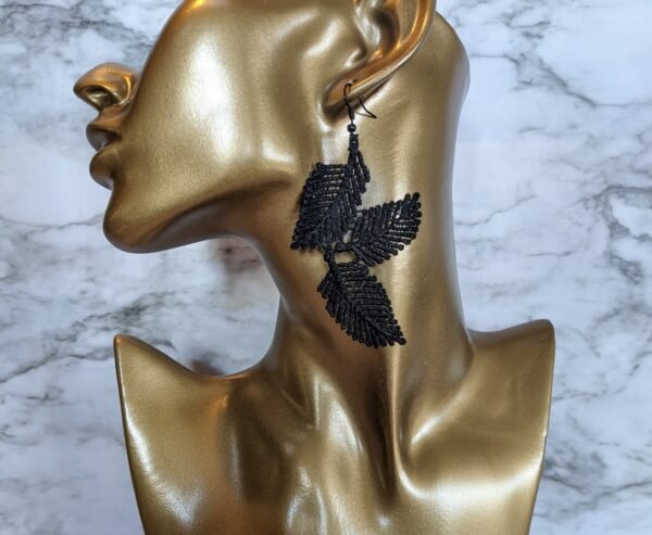 Three Leaves Black Lace Earrings